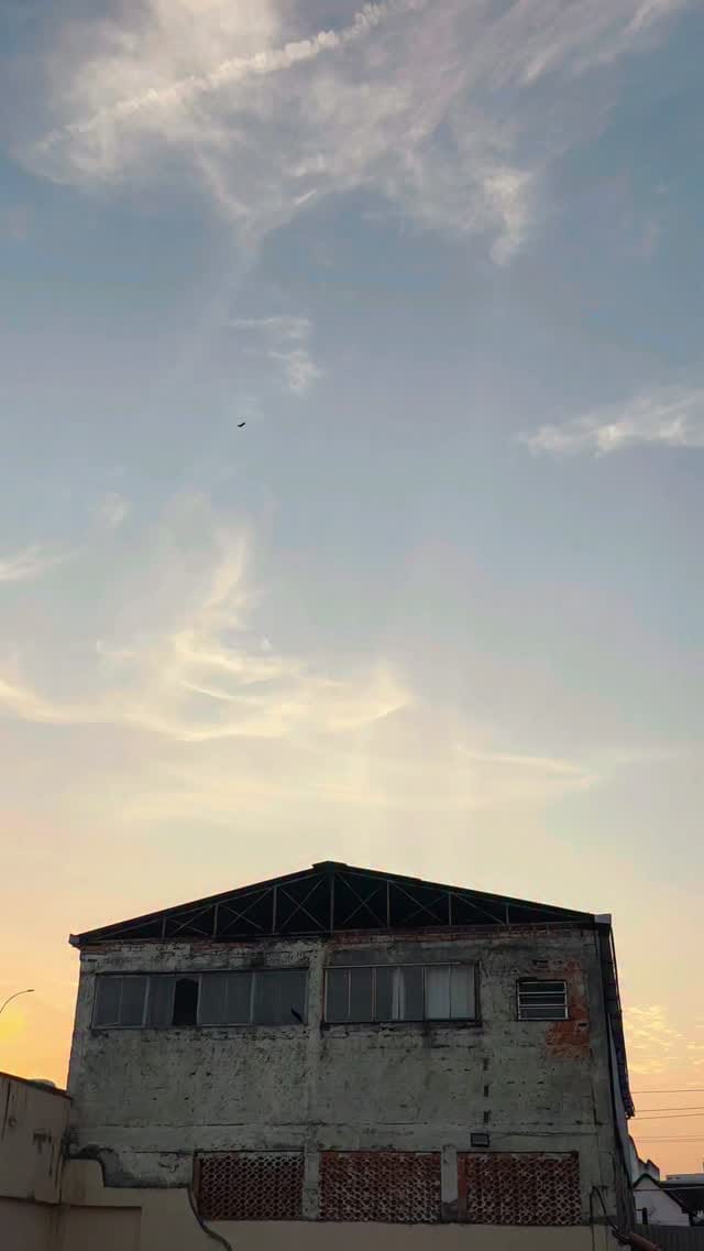 Post 3 by Vinícius A on Instagram (video)