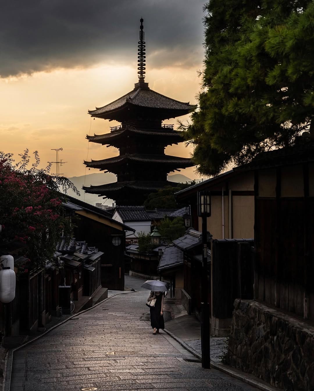 Post 10 by Harold Sato / Tokyo Candid on Instagram (image)