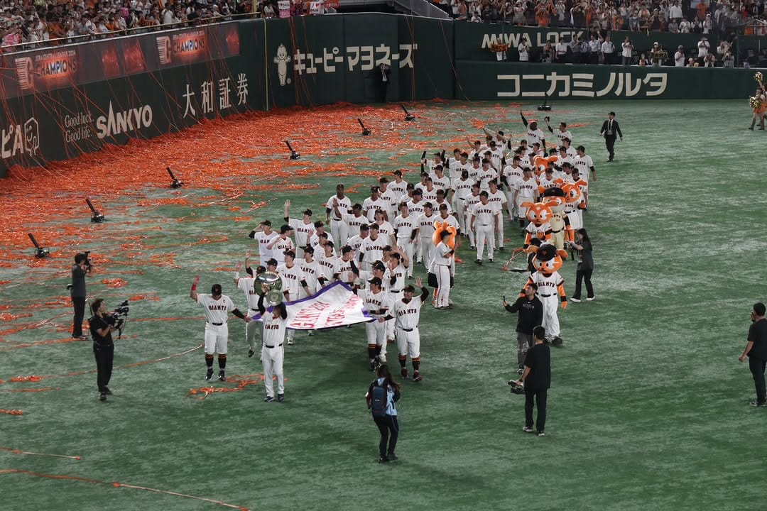 Post 9 by T.Saito さいとー13 on Instagram (carousel)