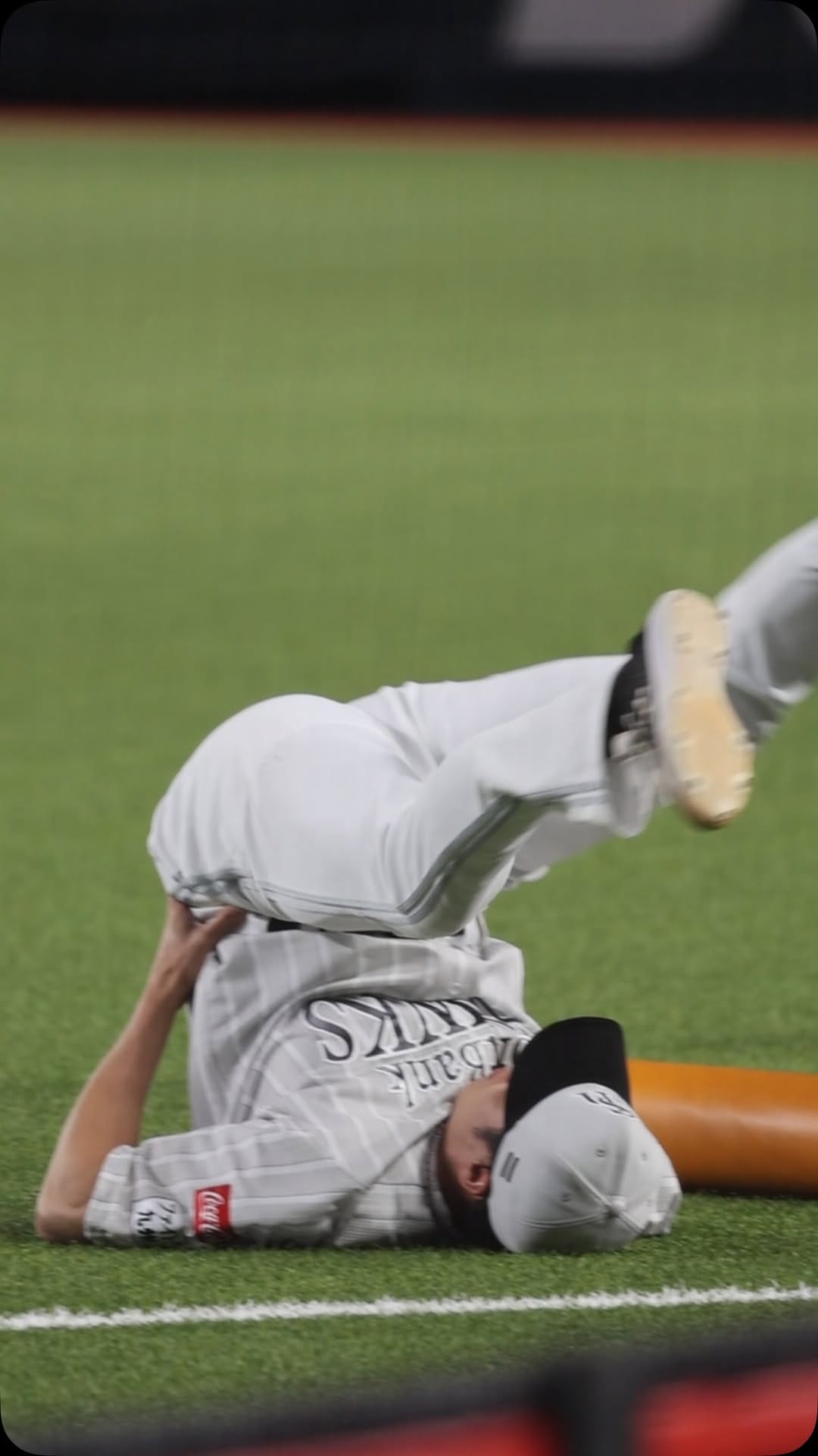 Post 1 by Yu on Instagram (video)