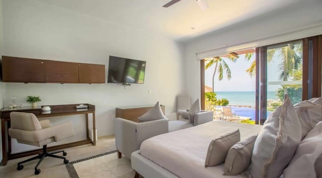 Post 4 by La Isla Vacation Rentals on Instagram (carousel)