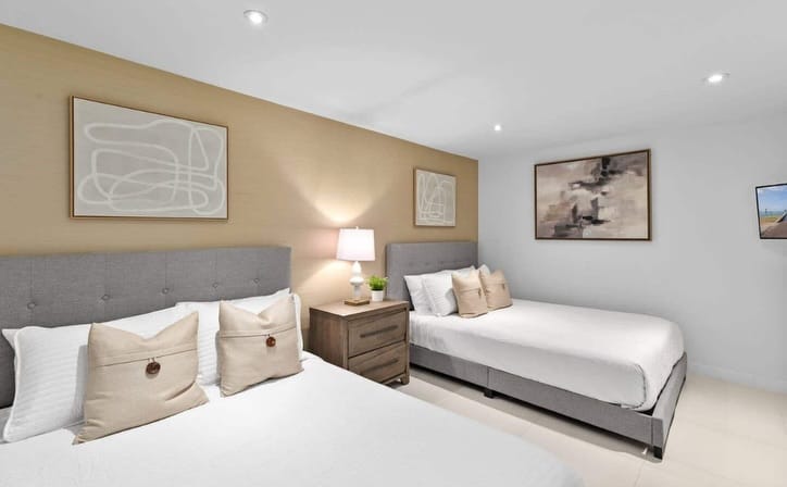 Post 7 by La Isla Vacation Rentals on Instagram (carousel)