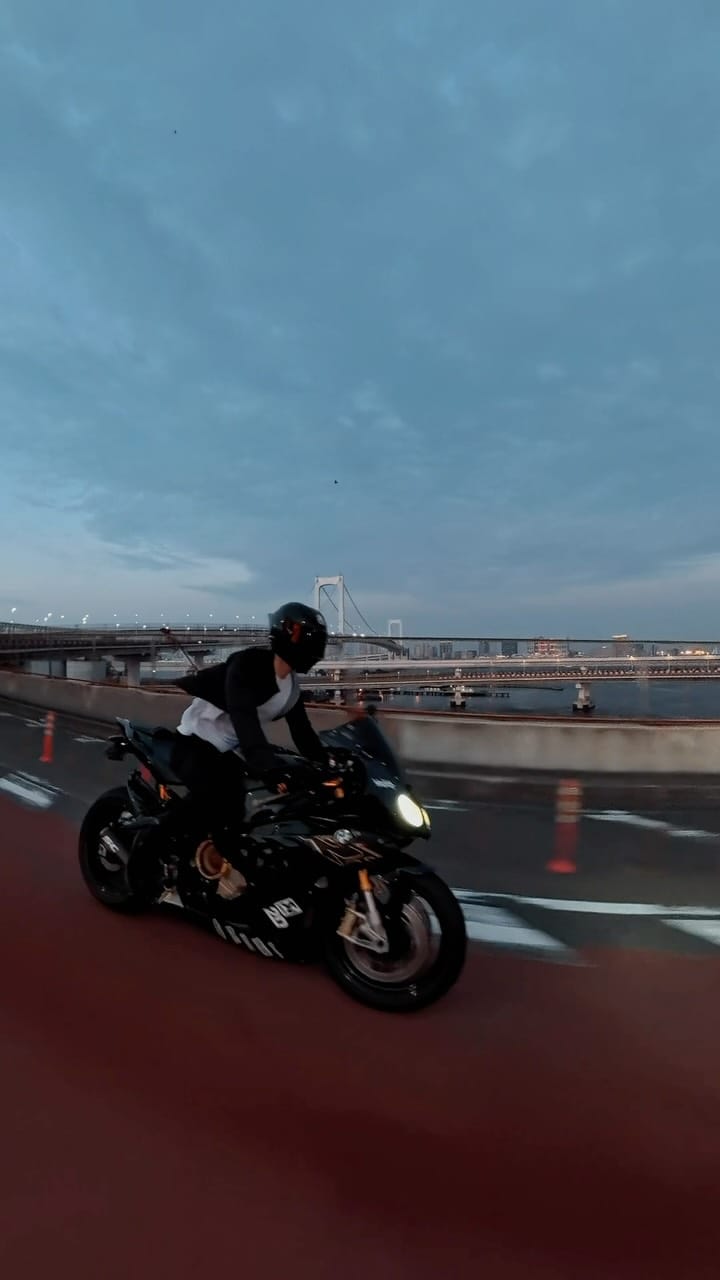 Post 1 by ぴーやま on Instagram (video)