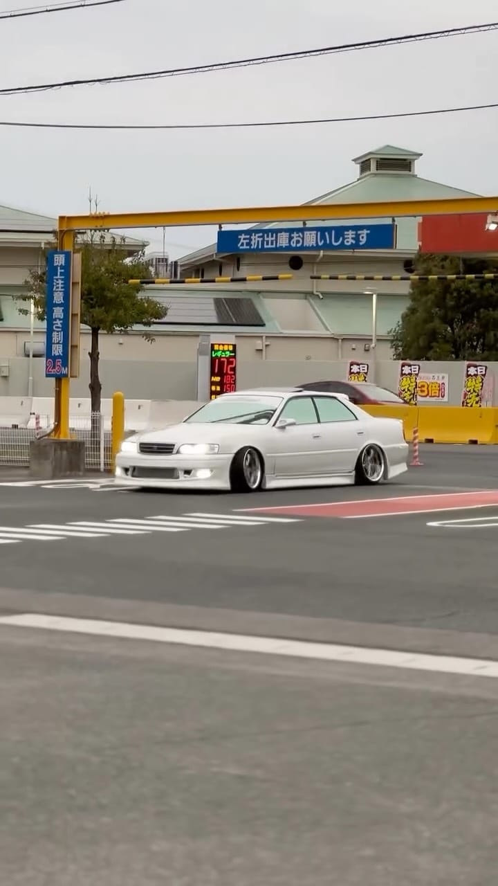 Post 5 by のあ on Instagram (video)