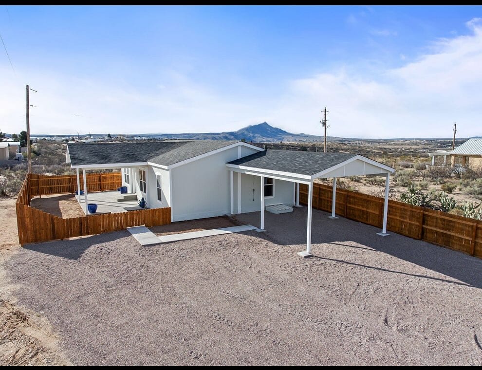Post 7 by Selling Sierra 🏡🌊🧘🎾🏌️‍♀️ on Instagram (carousel)