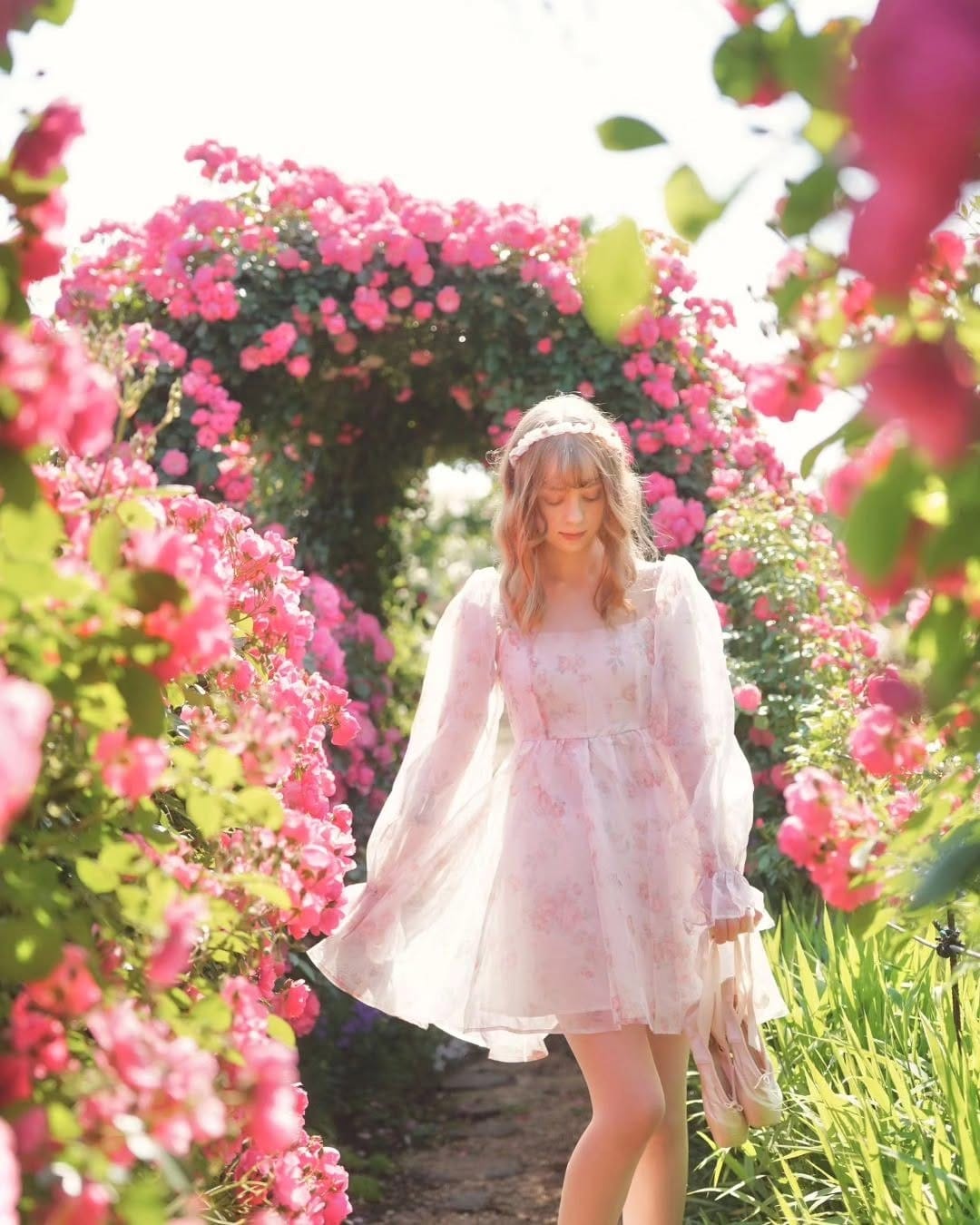 Post 4 by Yuam 🌸 floral fairytale portrait photography / Tokyo on Instagram (carousel)