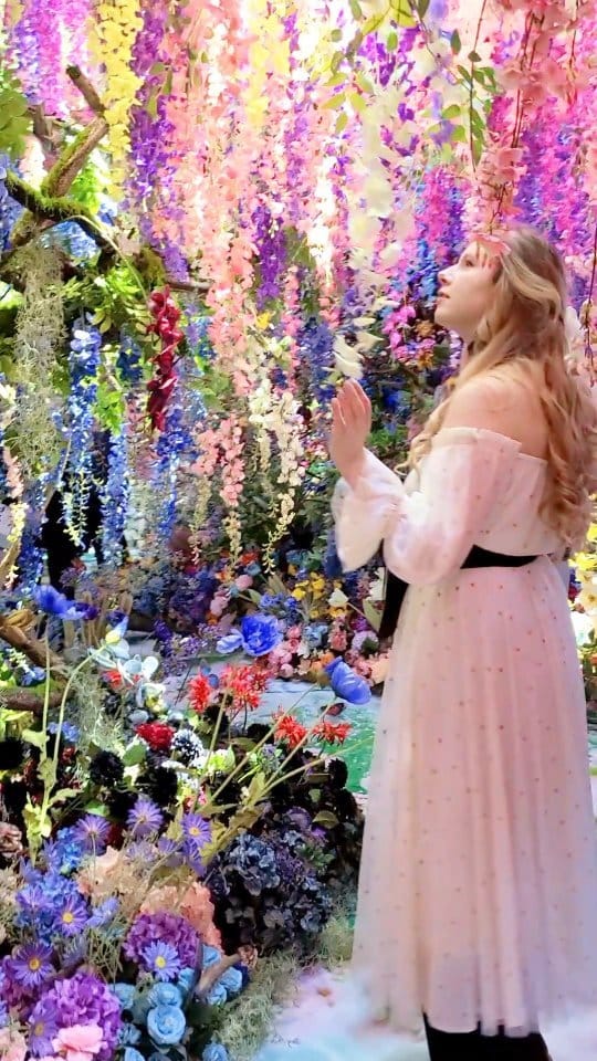 Post 1 by Yuam 🌸 floral fairytale portrait photography / Tokyo on Instagram (video)