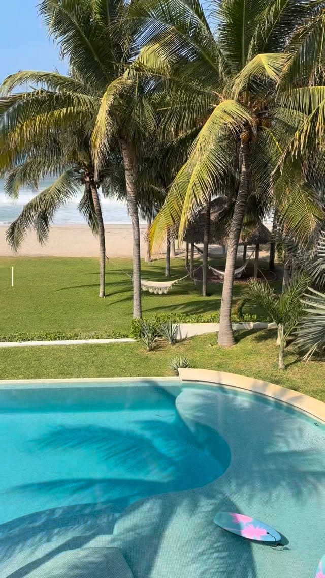 Post 6 by Casa Mona on Instagram (video)