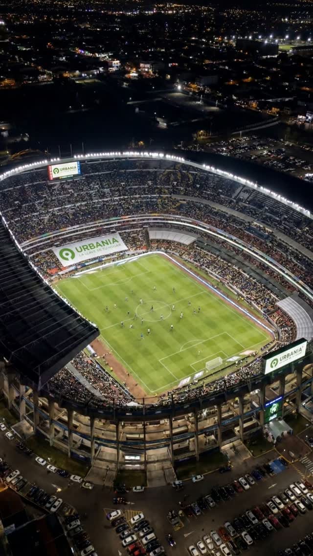 Post 2 by Grupo Urbania on Instagram (video)