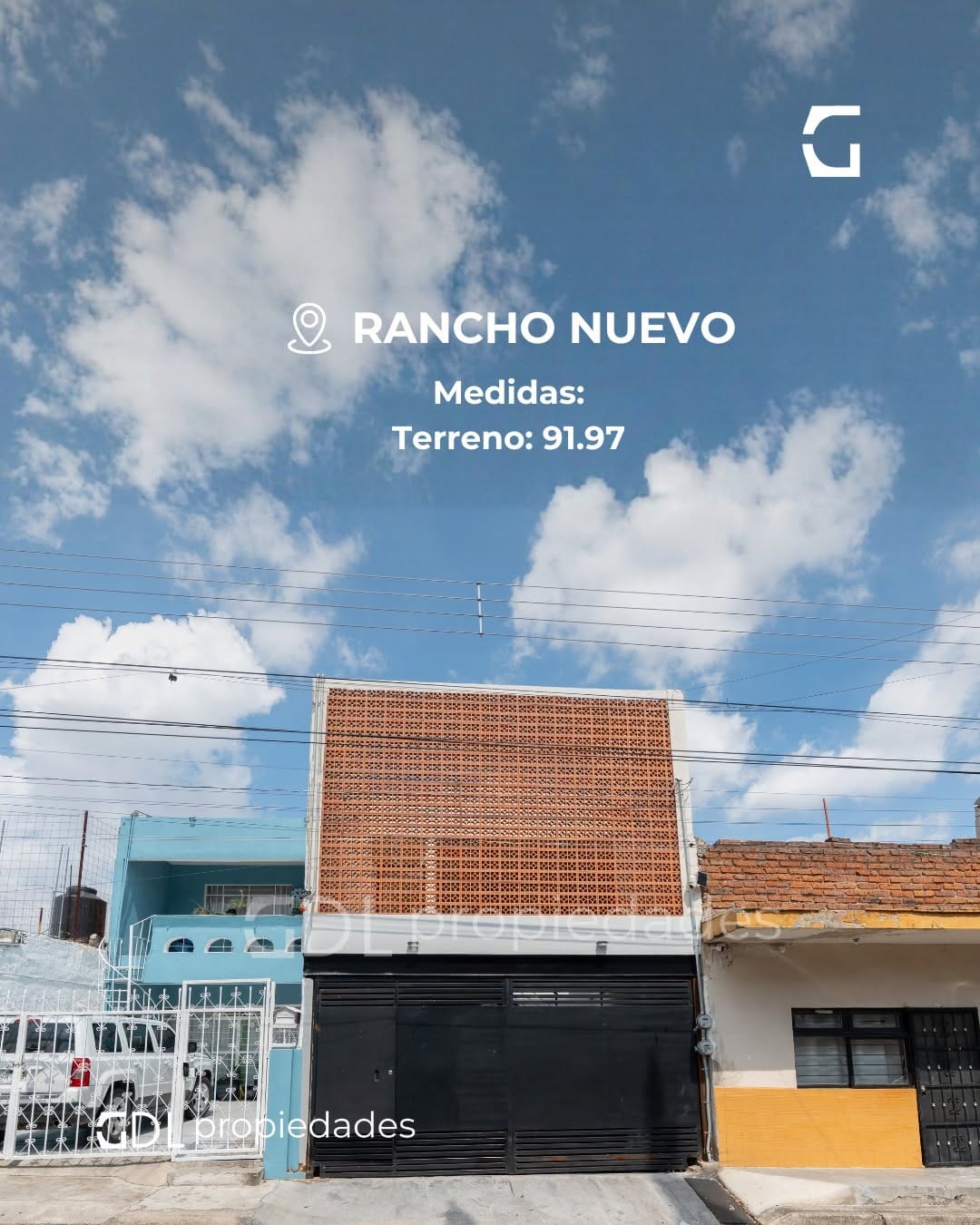 Post 4 by Bienes Raíces • Inmobiliaria on Instagram (carousel)