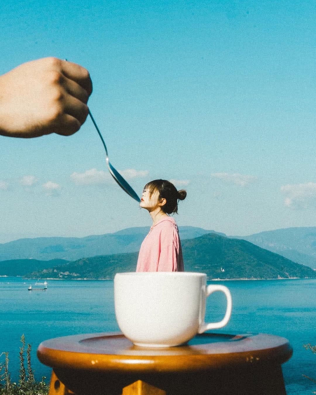 Post 8 by 26:00 on Instagram (image)