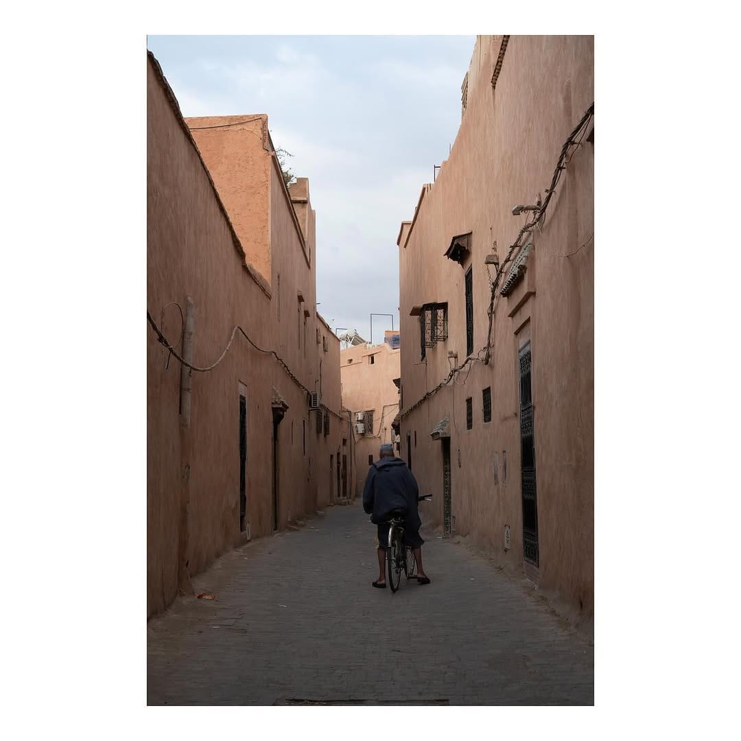 Post 5 by Atau on Instagram (image)