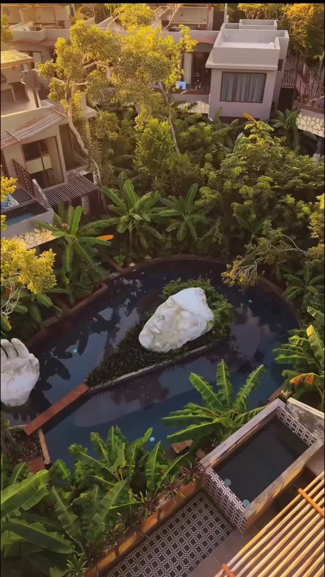 Post 9 by Brenda santana on Instagram (video)