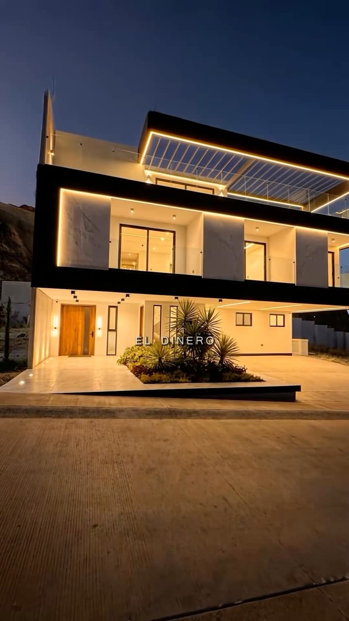 Post 2 by Henry | Luxury Real Estate Specialist on Instagram (video)