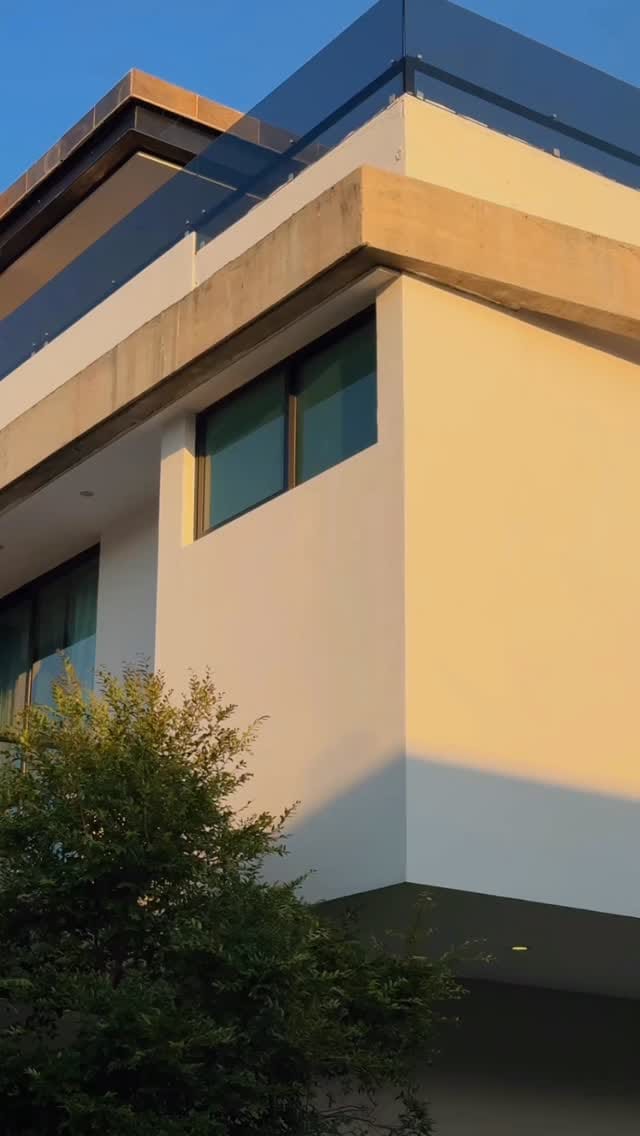 Post 4 by ZMG Inmobiliaria on Instagram (video)