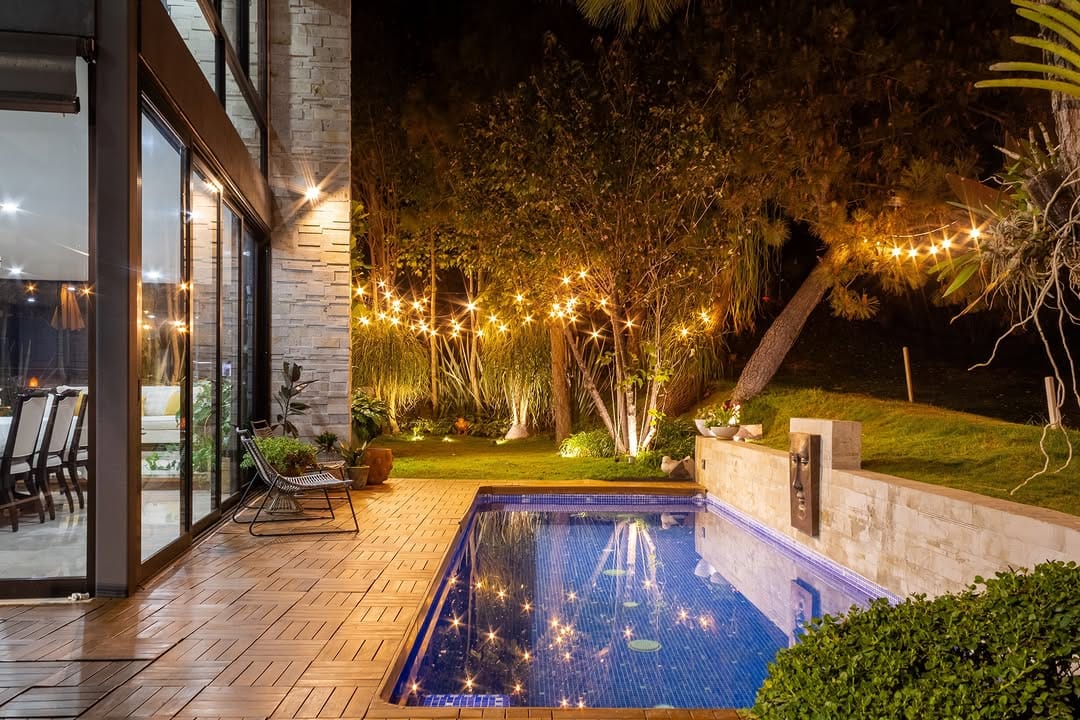 Post 1 by ZMG Inmobiliaria on Instagram (carousel)