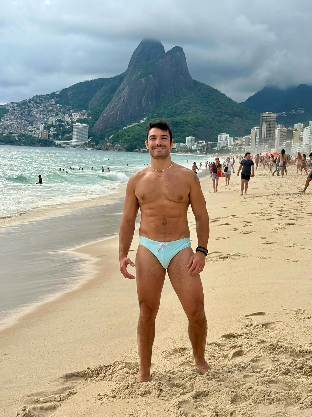 Post 5 by Matias Marticorena on Instagram (carousel)