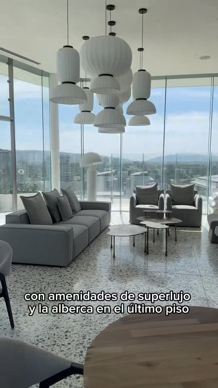 Post 5 by Juan Pablo Gonzalez on Instagram (video)