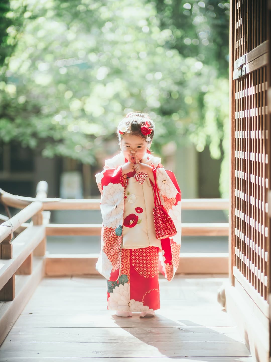 Post 4 by STUDIO KAMIGAITO|東京|結婚写真|家族写真 on Instagram (carousel)