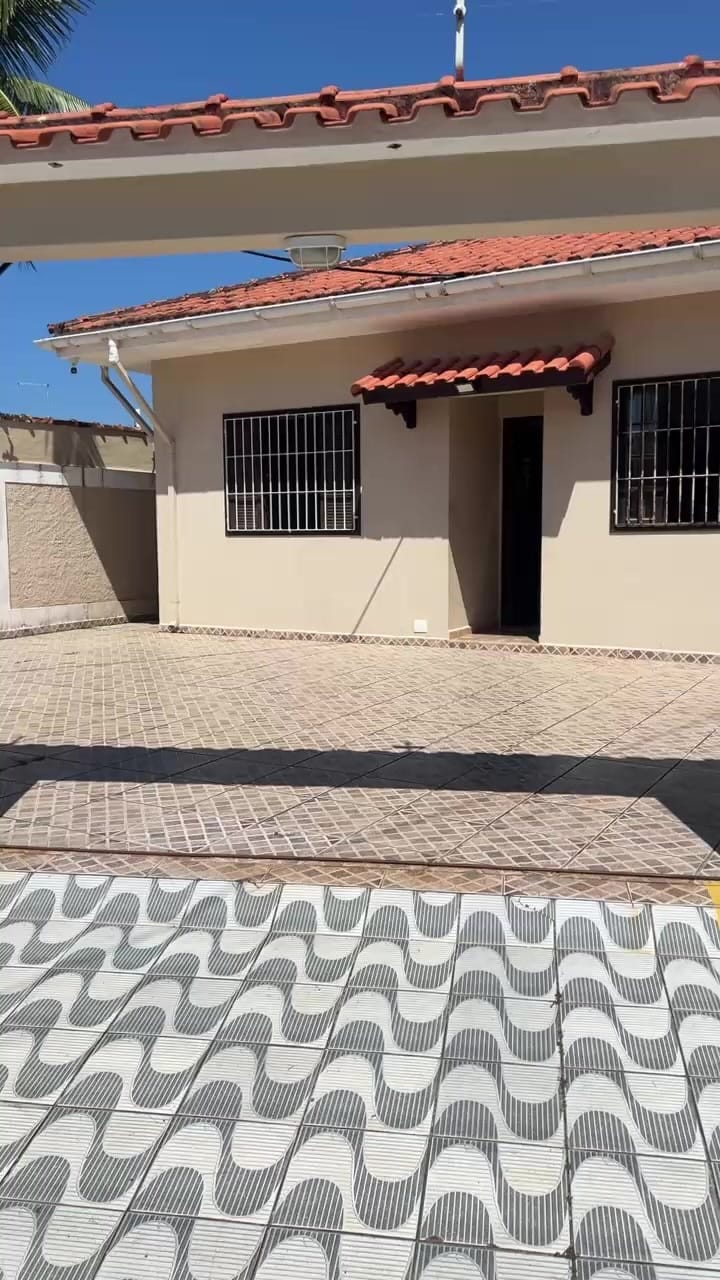 Post 4 by Lar Feliz Home Beach on Instagram (video)