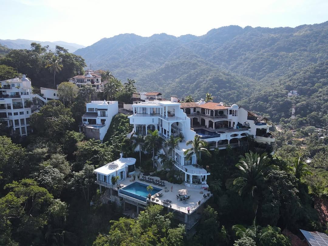 Post 8 by Casa Valerie | Luxury Villa Rental in Puerto Vallarta on Instagram (image)