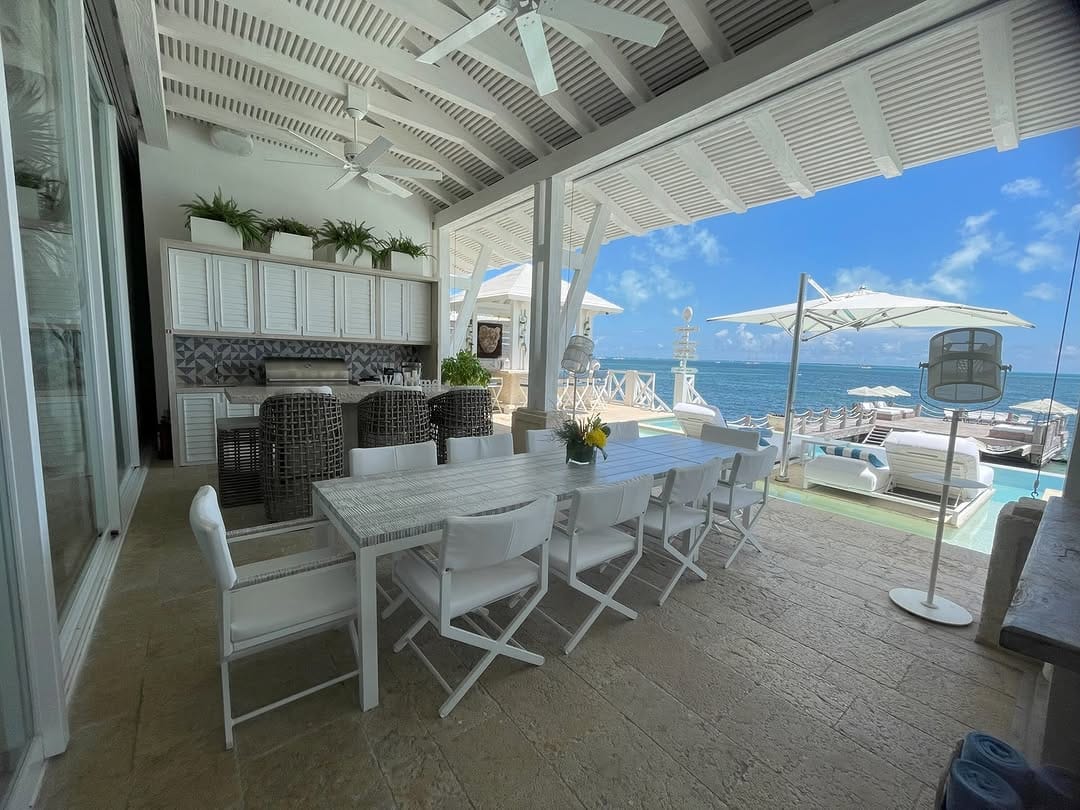 Post 3 by Villa Sha Cancun on Instagram (image)