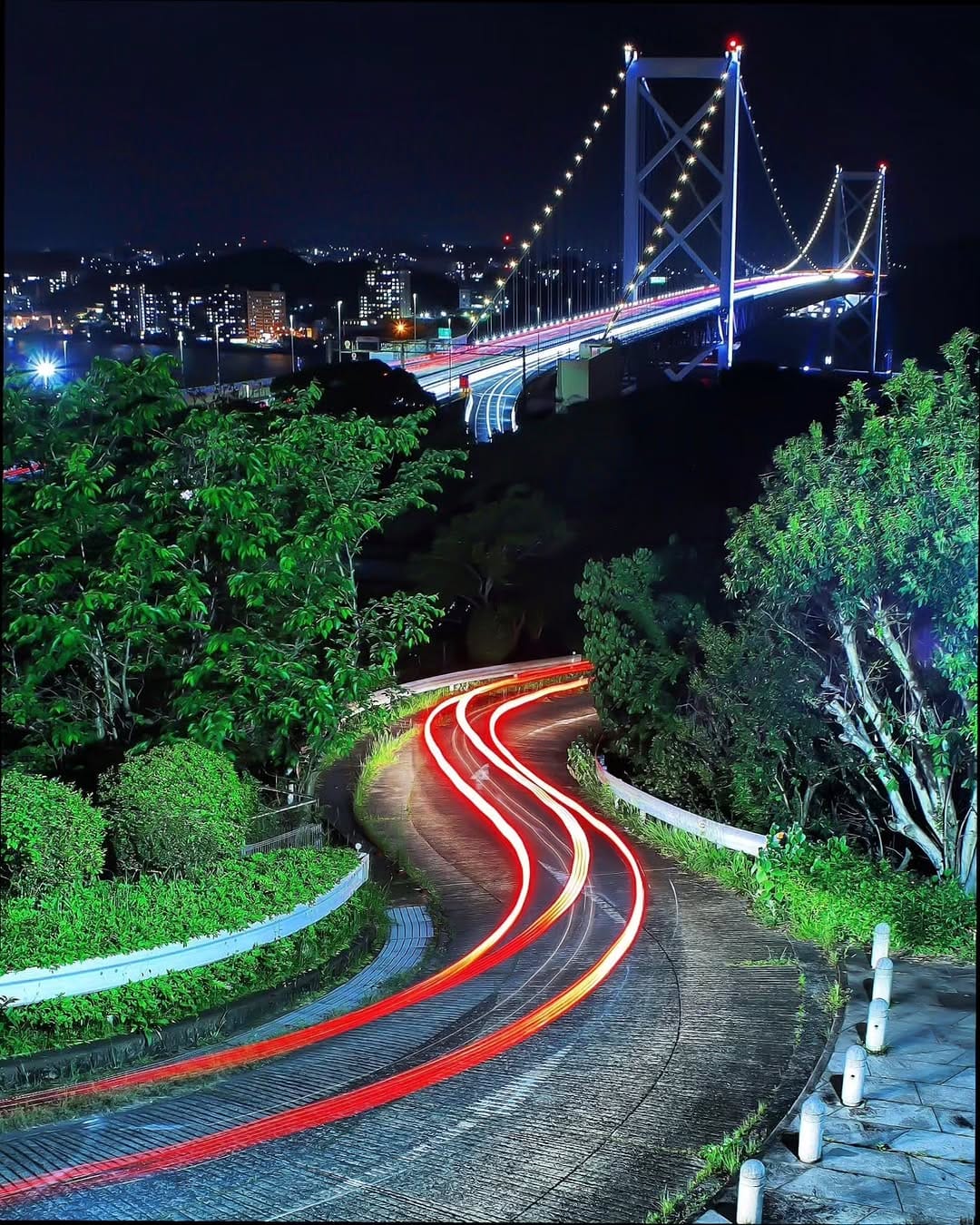 Post 3 by Tomofumi Oishi  夜景フォトグラファー        【北九州市/福岡市/下関市】 on Instagram (image)