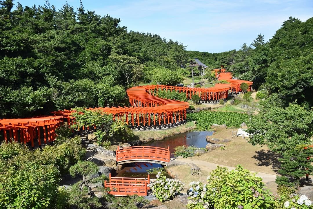 Post 10 by 日本の風景写真･絶景スポット🏞🏝 on Instagram (image)