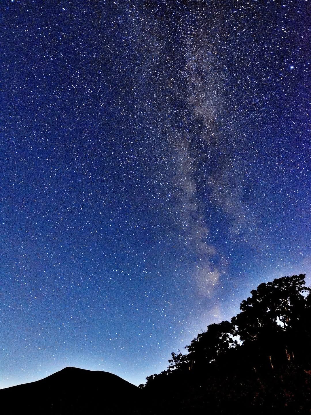 Post 9 by 日本の風景写真･絶景スポット🏞🏝 on Instagram (image)