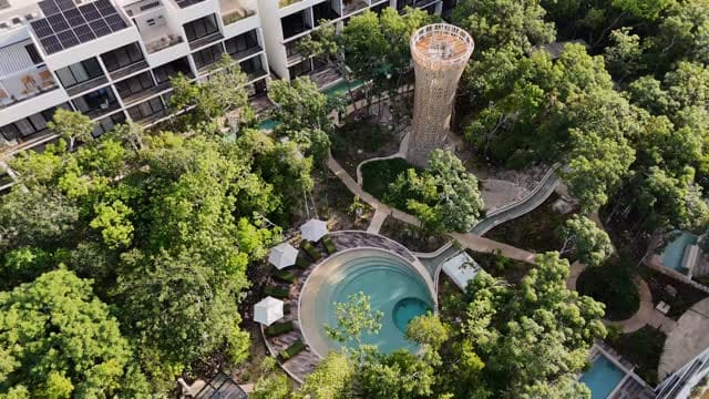 Post 7 by Los Amigos Tulum ® on Instagram (video)