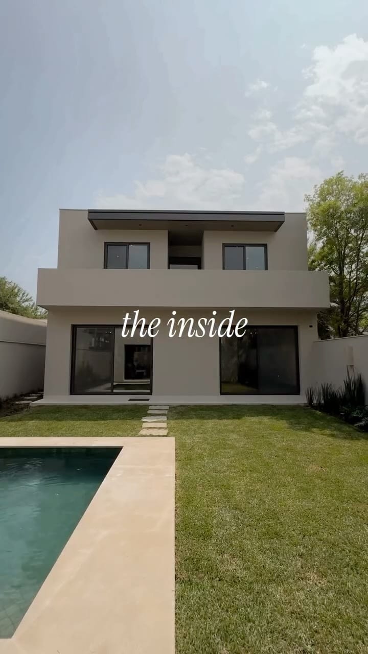 Post 4 by Arturo Méndez on Instagram (video)