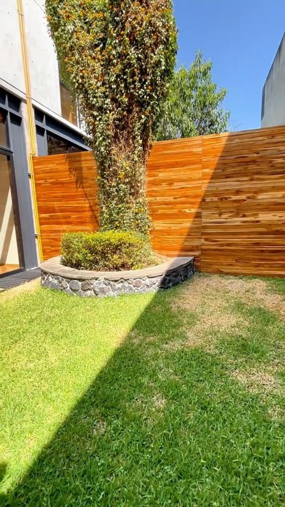 Post 7 by 8y8si | Bienes Raices on Instagram (video)