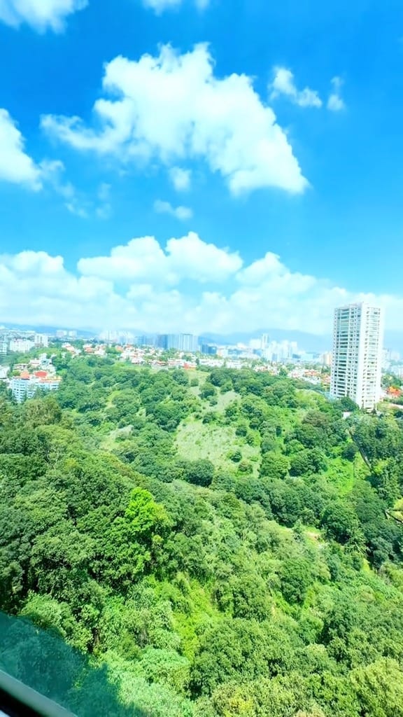 Post 3 by 8y8si | Bienes Raices on Instagram (video)