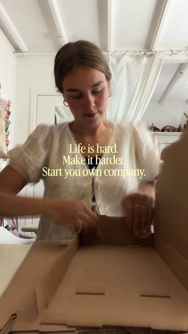 Post 4 by Romy ~ Illustrator 🎀 on Instagram (video)