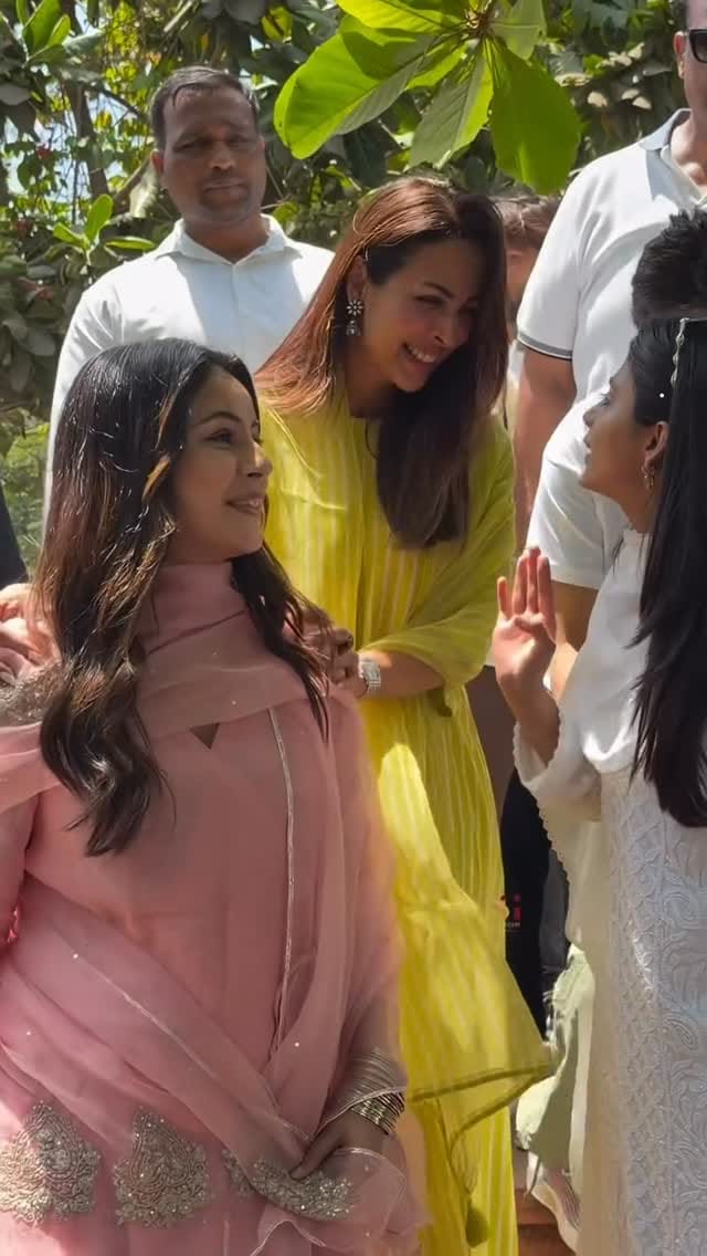 Post 6 by Rose on Instagram (video)
