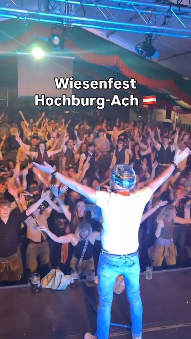 Post 7 by Partyband Highline on Instagram (video)