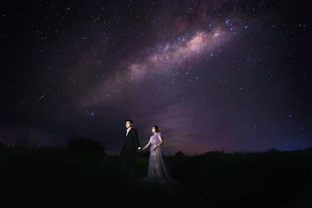 Post 8 by Flawless Pictures | Prewedding Wedding on Instagram (carousel)