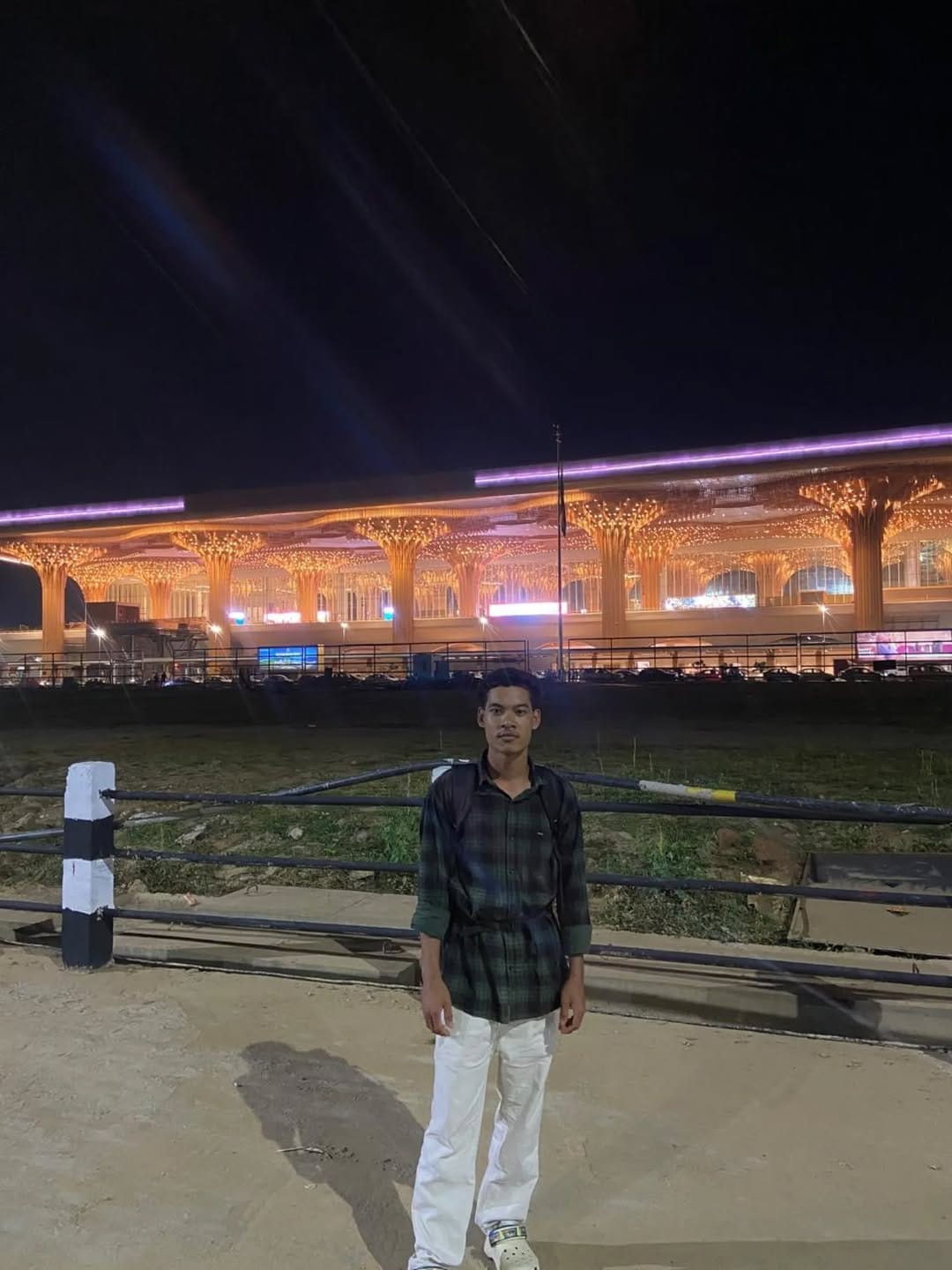 Post 3 by noty__kapil__x.o on Instagram (carousel)