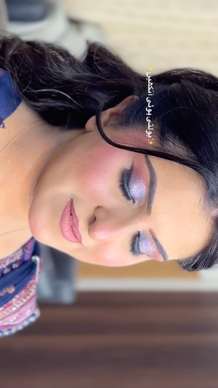 Post 4 by لمس مریم حسن on Instagram (video)