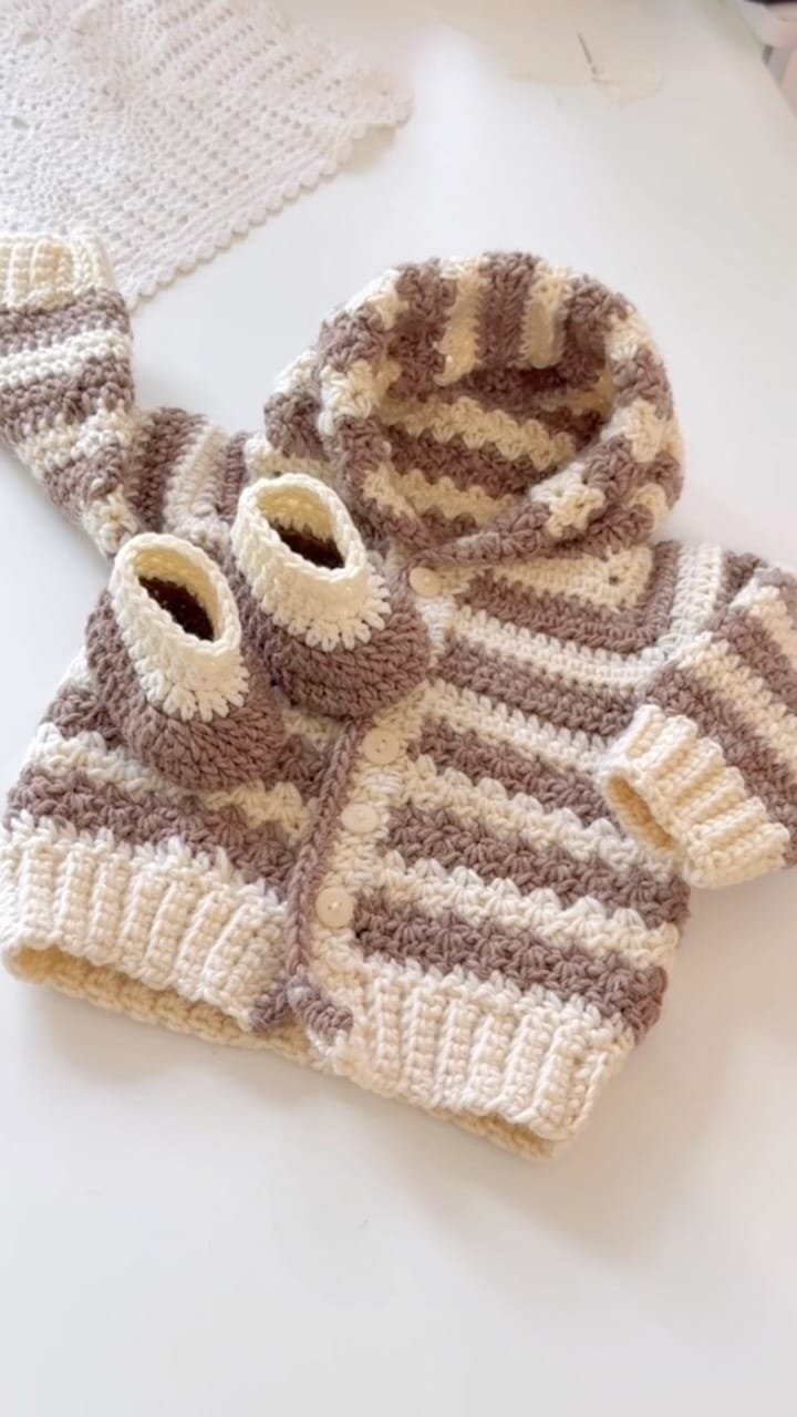 Post 6 by Crochehook by Shifa Sulthana on Instagram (video)