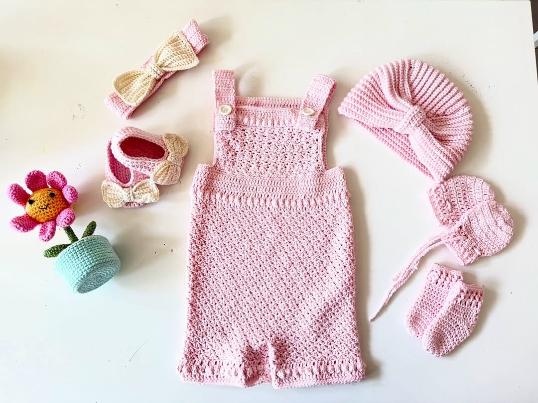 Post 7 by Crochehook by Shifa Sulthana on Instagram (carousel)