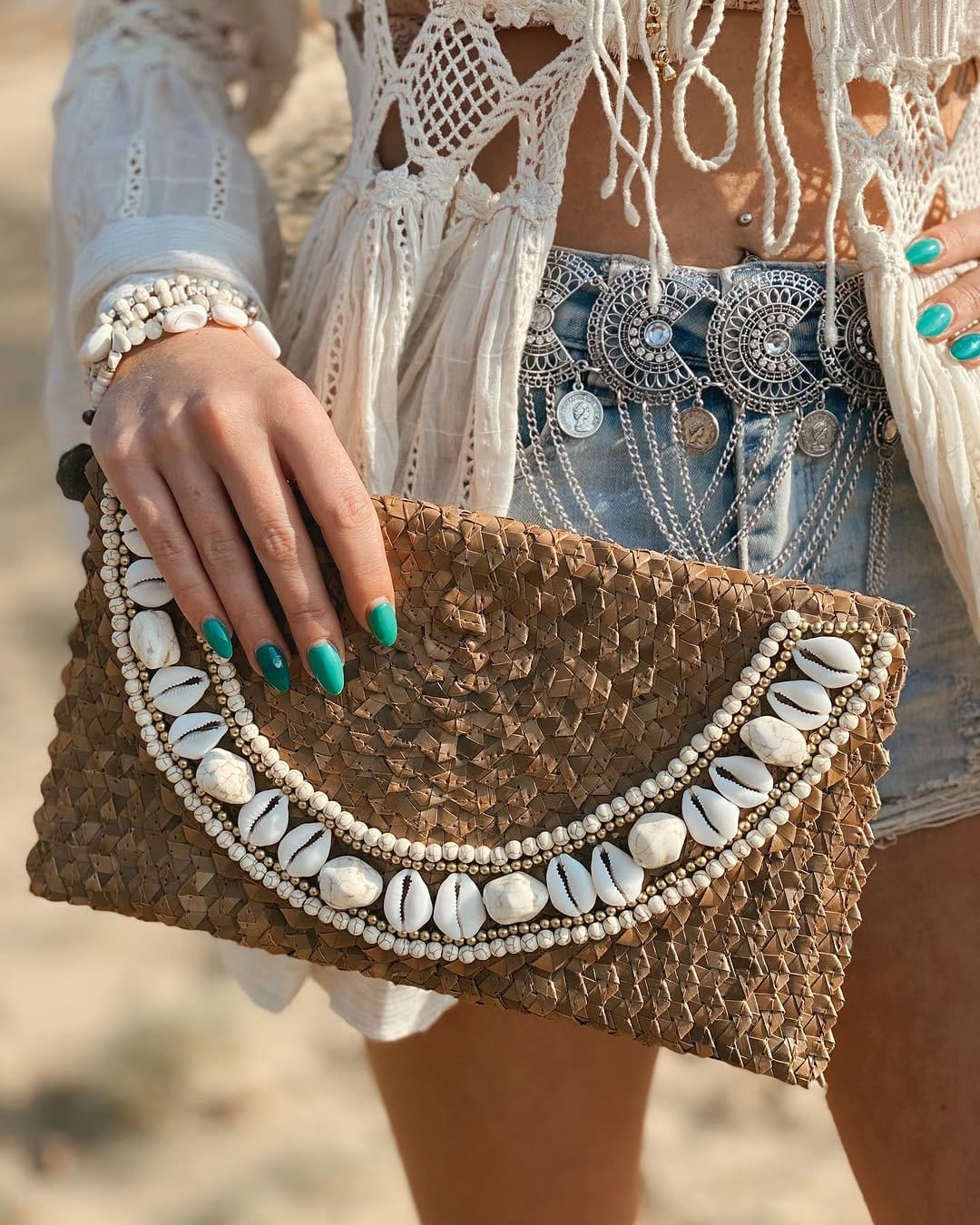 Post 9 by kyono fashion on Instagram (image)