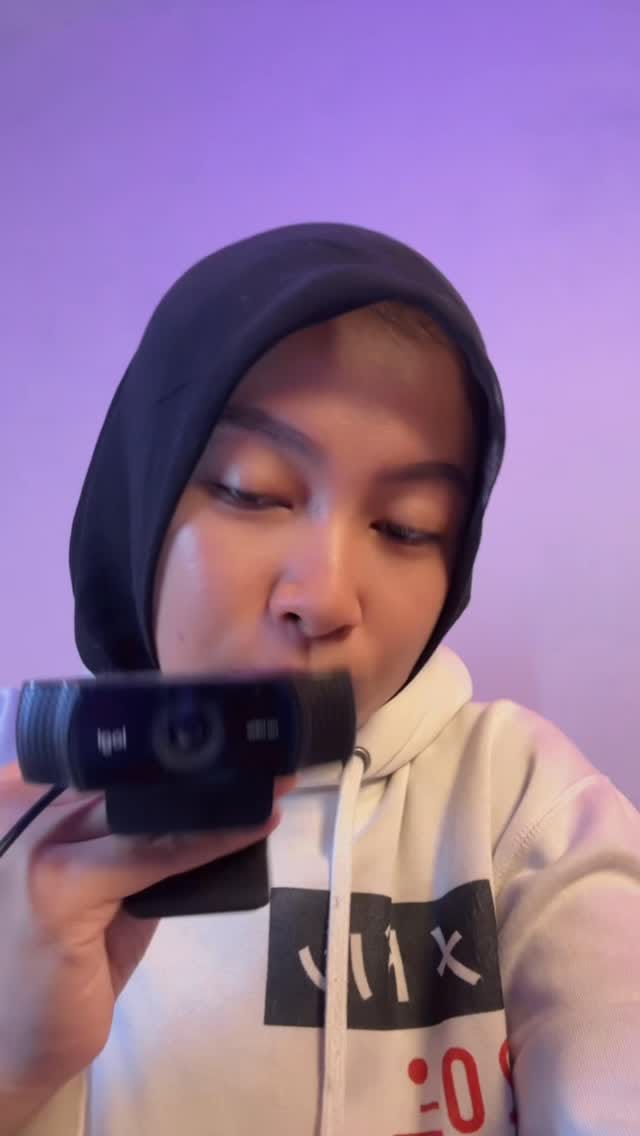Post 9 by Sleepyboboo on Instagram (video)