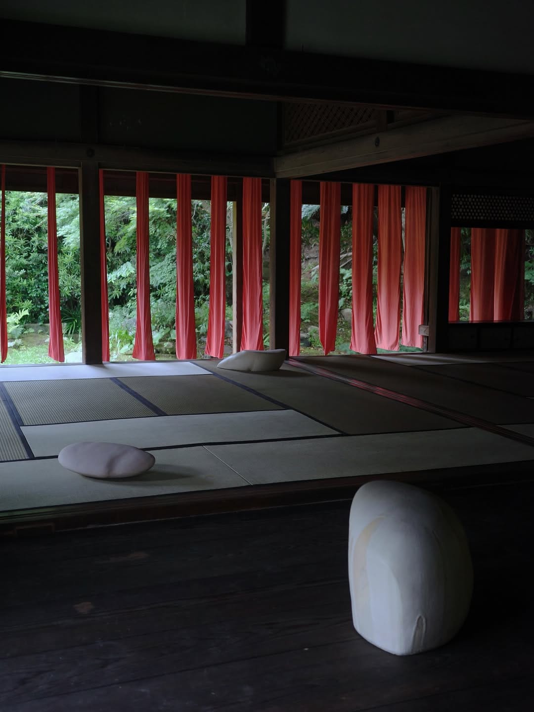 Post 5 by YUKIKO ISHITANI｜Creative Director on Instagram (carousel)