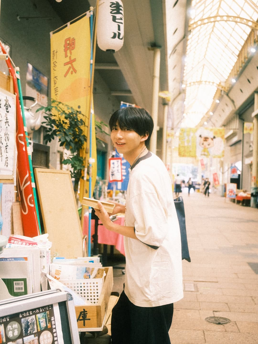 Post 2 by 시옷작가 | ㅅ은 사진의 ㅅ | シオ | 일본스냅 | 사진작가 on Instagram (carousel)