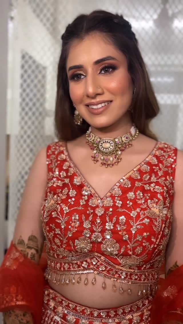 Post 3 by Garima Kapoor on Instagram (video)