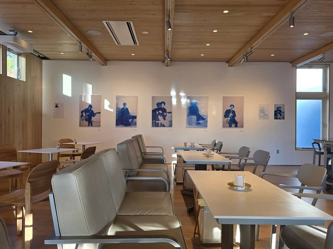 Post 3 by photographer shun yuki on Instagram (image)