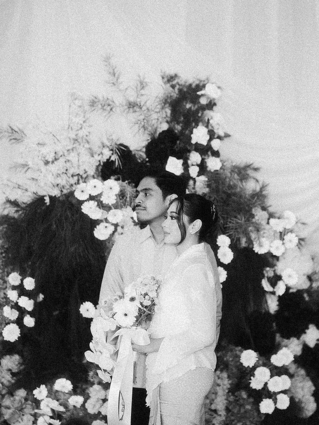 Post 9 by Wedding Prewedding Surabaya on Instagram (carousel)