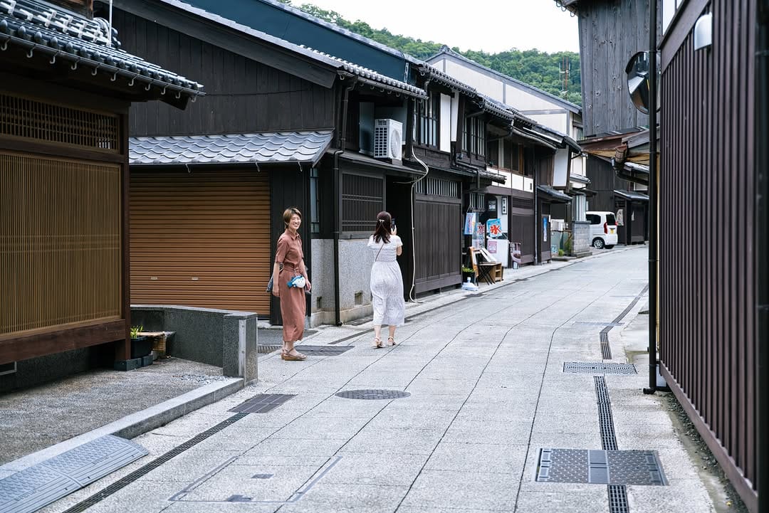 Post 3 by まっちゃん/福井出張カメラマン/福井カメラマン/カップル/ファミリー/お子様/プロフィール写真 on Instagram (carousel)
