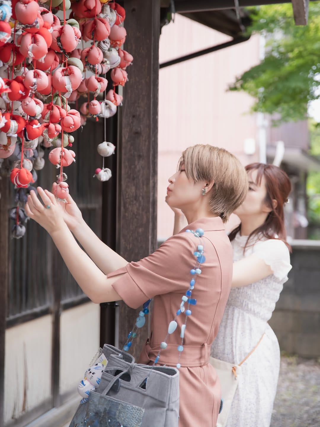 Post 2 by まっちゃん/福井出張カメラマン/福井カメラマン/カップル/ファミリー/お子様/プロフィール写真 on Instagram (carousel)
